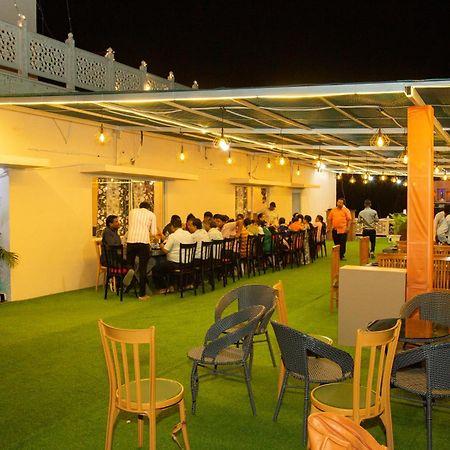 Hotel Virasat By Bookingcare Chhatarpur Bagian luar foto