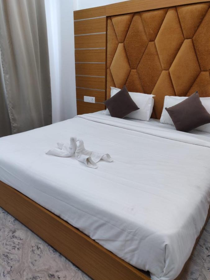 Hotel Virasat By Bookingcare Chhatarpur Bagian luar foto