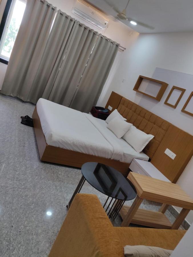 Hotel Virasat By Bookingcare Chhatarpur Bagian luar foto