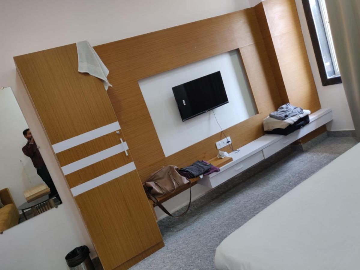 Hotel Virasat By Bookingcare Chhatarpur Bagian luar foto