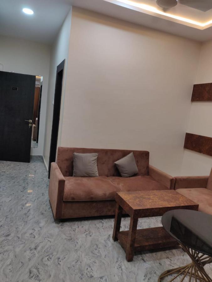 Hotel Virasat By Bookingcare Chhatarpur Bagian luar foto