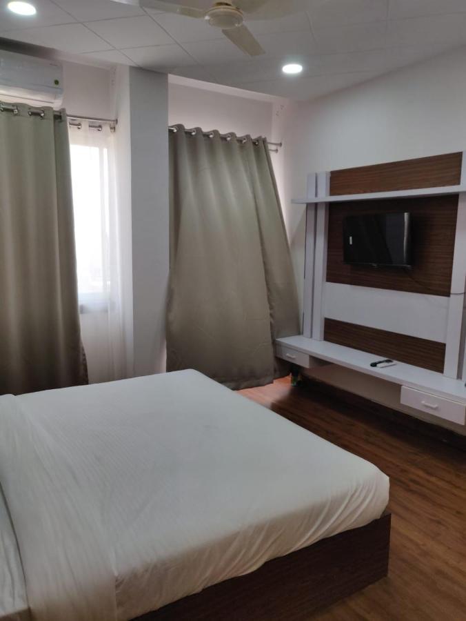 Hotel Virasat By Bookingcare Chhatarpur Bagian luar foto